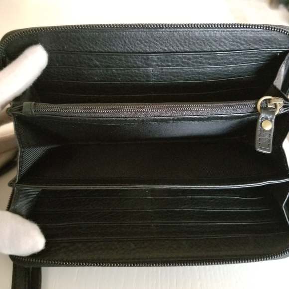 Duluth Leather Wallet Wristlet - Picture 6 of 10